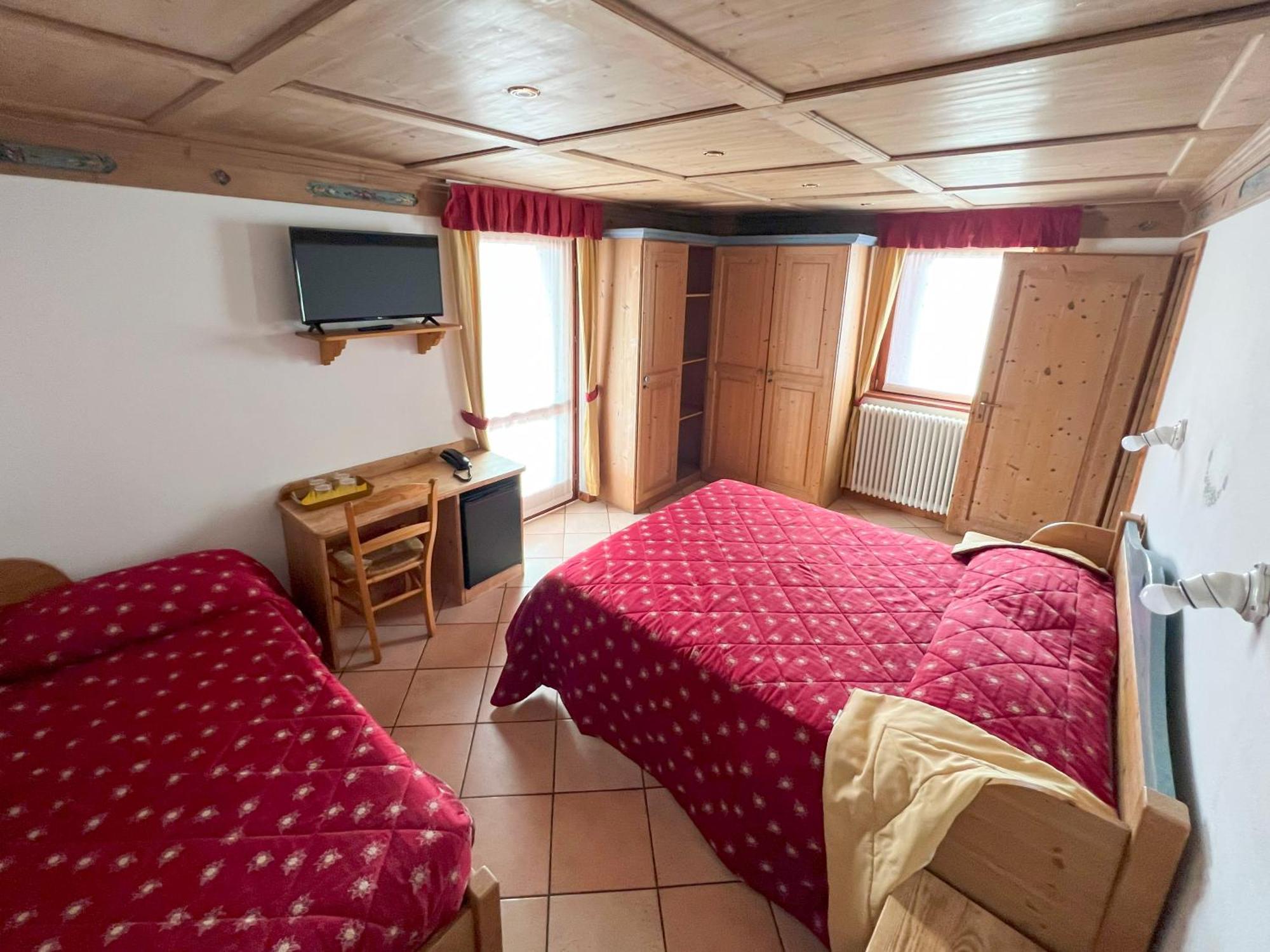 Hotel Residence Dahu باسو ديل تونالي الغرفة الصورة